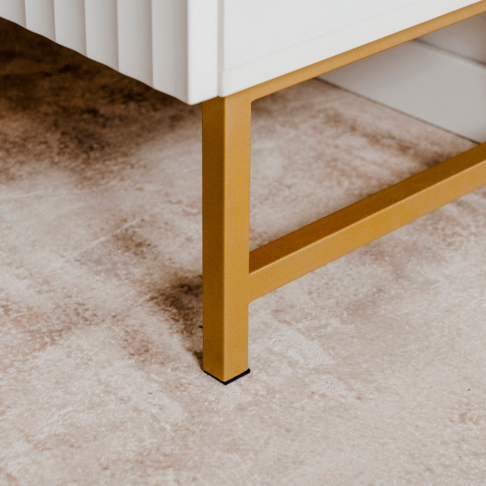 Credenza Dallas - Blanco y Dorado Mate - Tugow