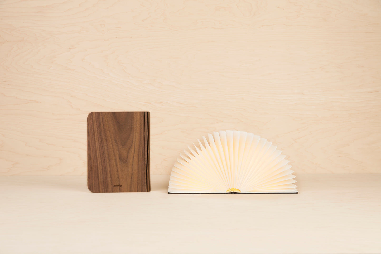 Book Lamp - Tugow