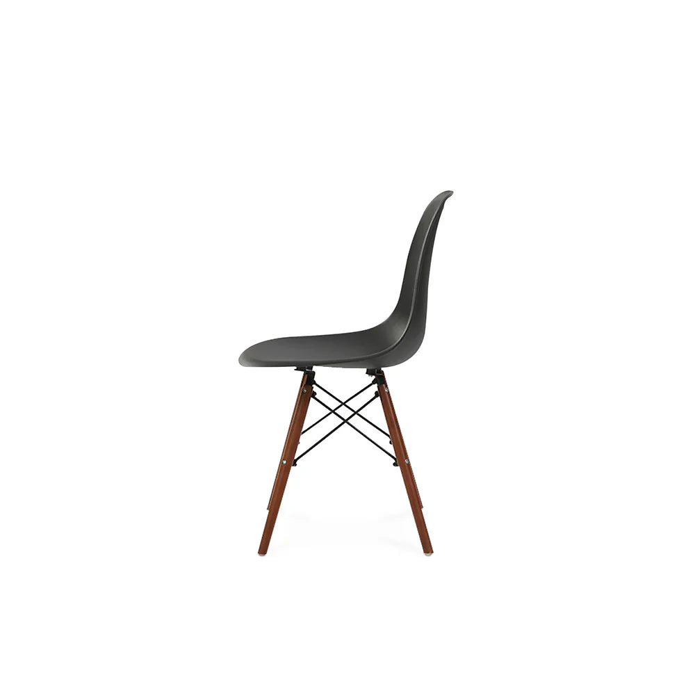 Mesa de comedor Sansa con 4 sillas Oslo - Nogal, Negro y Blanco