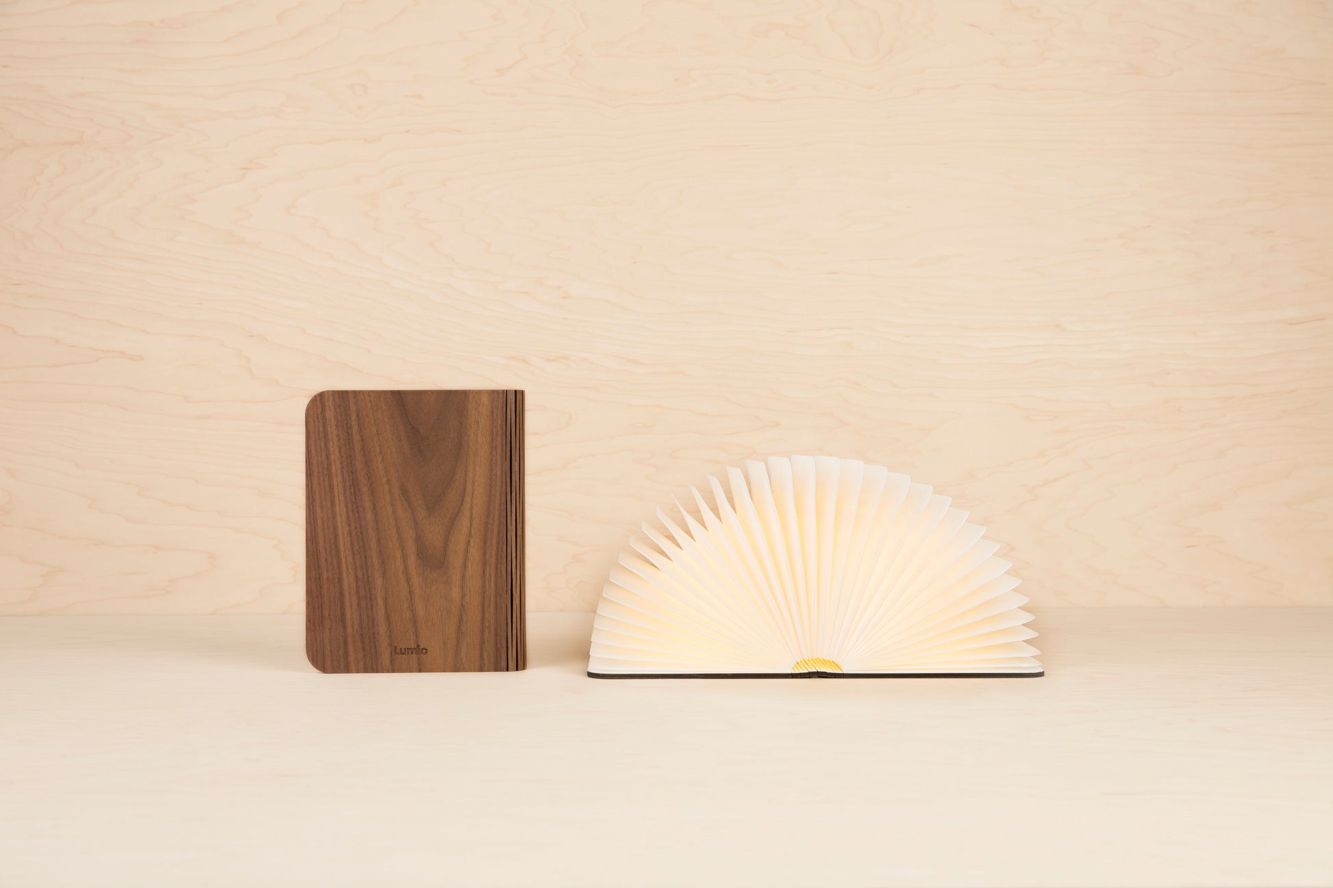 Book Lamp - Tugow